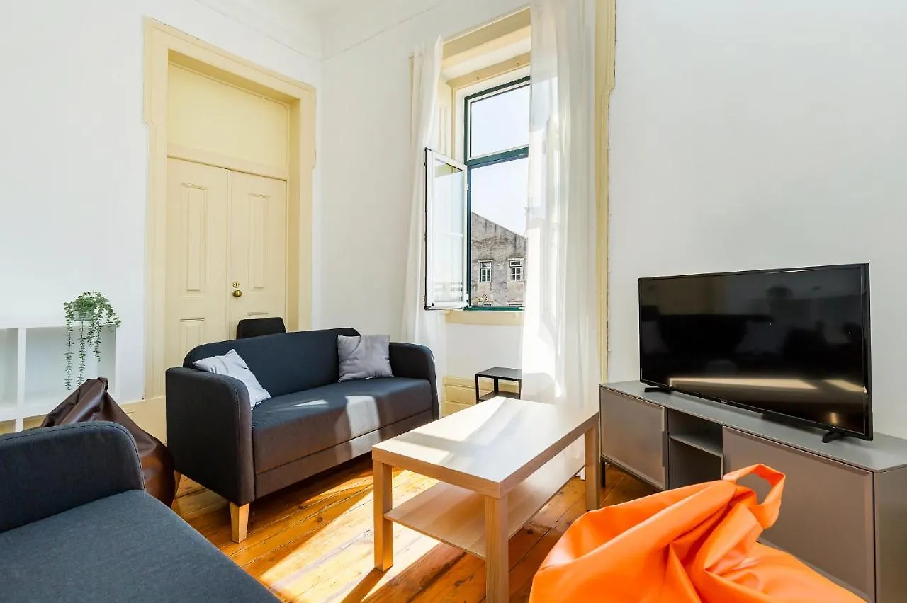 4Br Lisbon Apartament - Excellent Location - New Mattresses! 0*,  Portugal