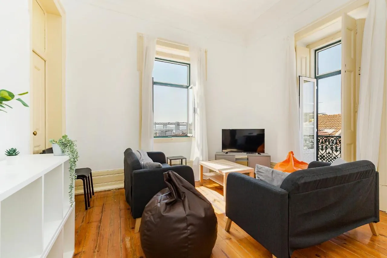 4Br Lisbon Apartament - Excellent Location - New Mattresses! Apartment
